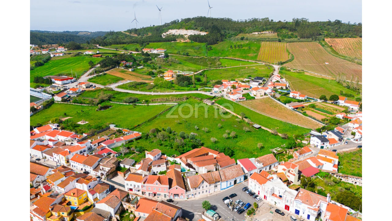 Moradia T5 para Venda em Freiria Foto 6