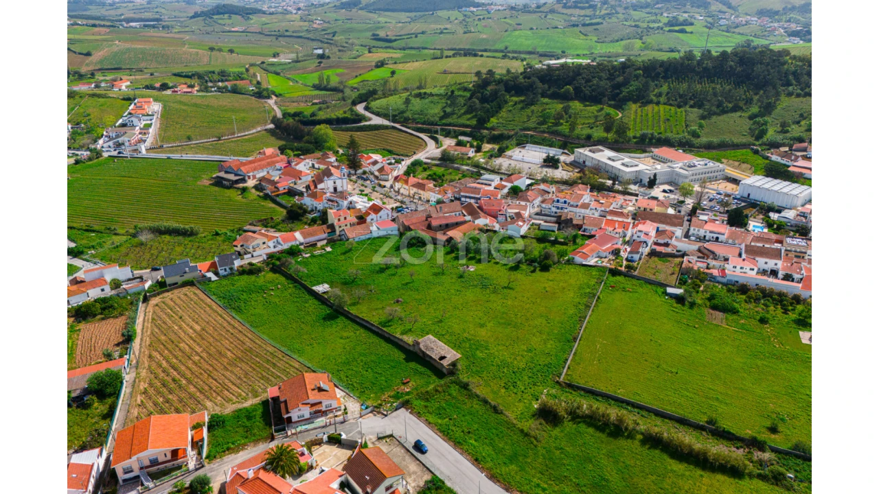 Moradia T5 para Venda em Freiria Foto 9