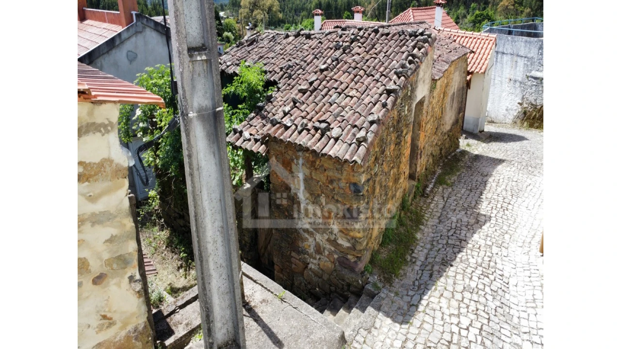 Moradia T1 para Venda em Campelo Foto 3