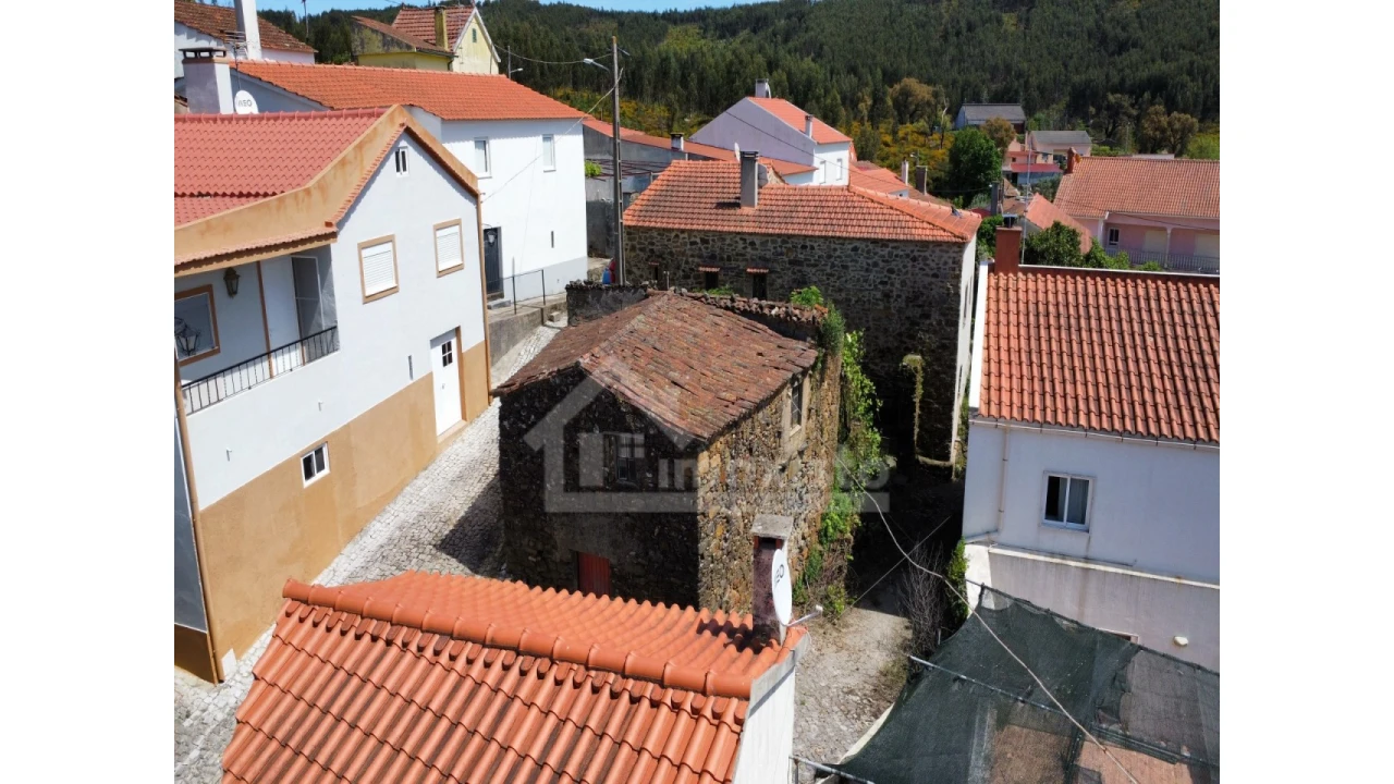 Moradia T1 para Venda em Campelo Foto 4