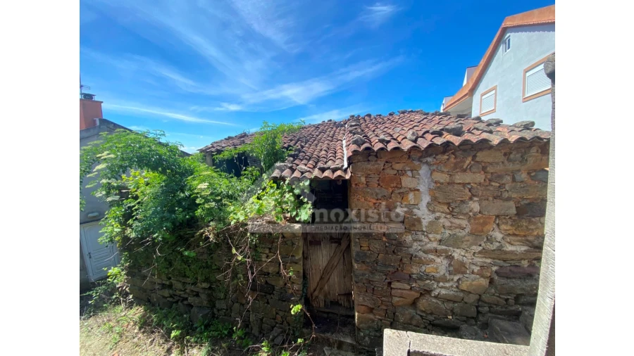 Moradia T1 para Venda em Campelo Foto 10