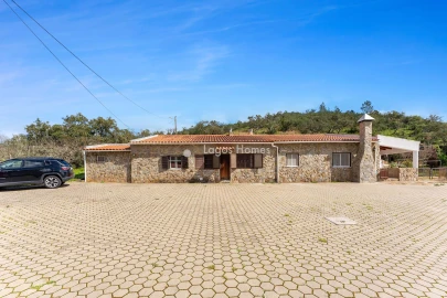 Moradia T6 para Venda em Lagos (São Sebastião e Santa Maria)