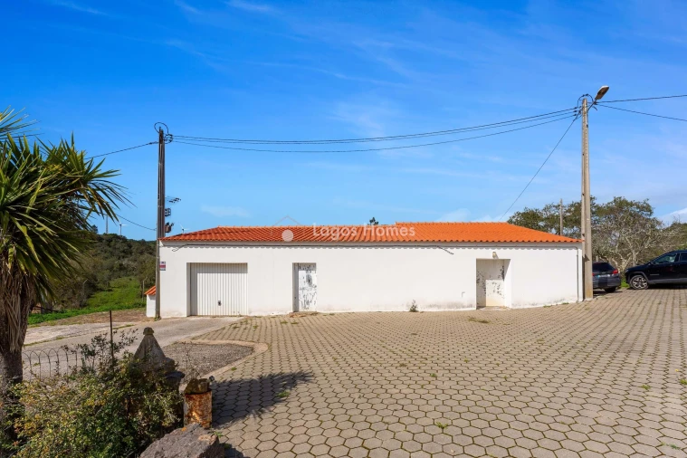 Moradia T6 para Venda em Lagos (São Sebastião e Santa Maria) Foto 4