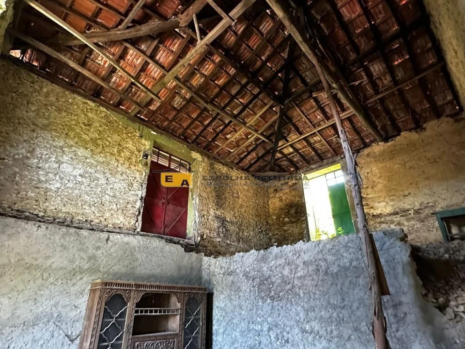 Moradia T3 para Venda em Folgosa Foto 5