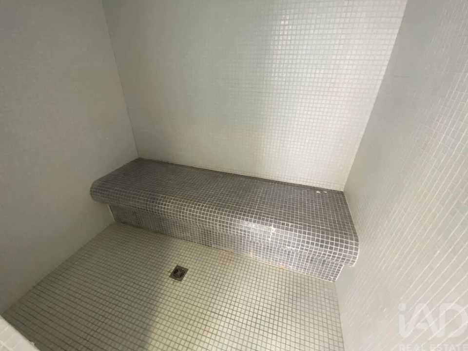 Apartamento T3 para Venda em Lordelo do Ouro e Massarelos Foto 19