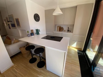 Apartamento T3 para Venda em Lordelo do Ouro e Massarelos
