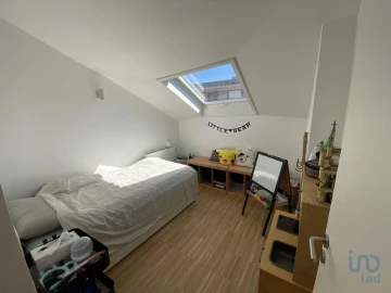 Apartamento T3 para Venda em Lordelo do Ouro e Massarelos