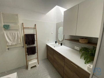 Apartamento T3 para Venda em Lordelo do Ouro e Massarelos