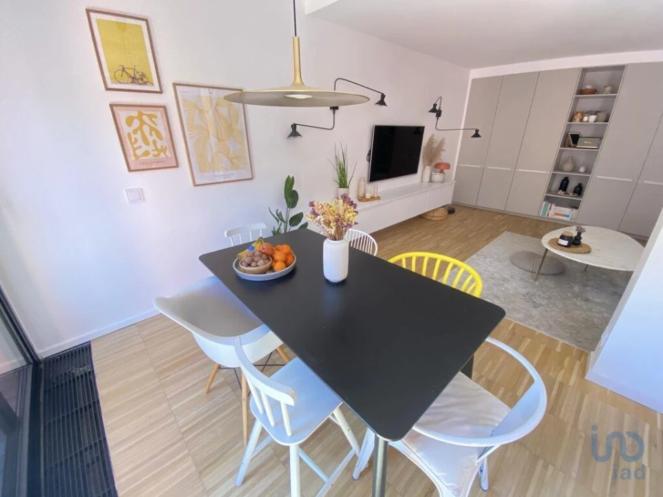 Apartamento T3 para Venda em Lordelo do Ouro e Massarelos Foto 2