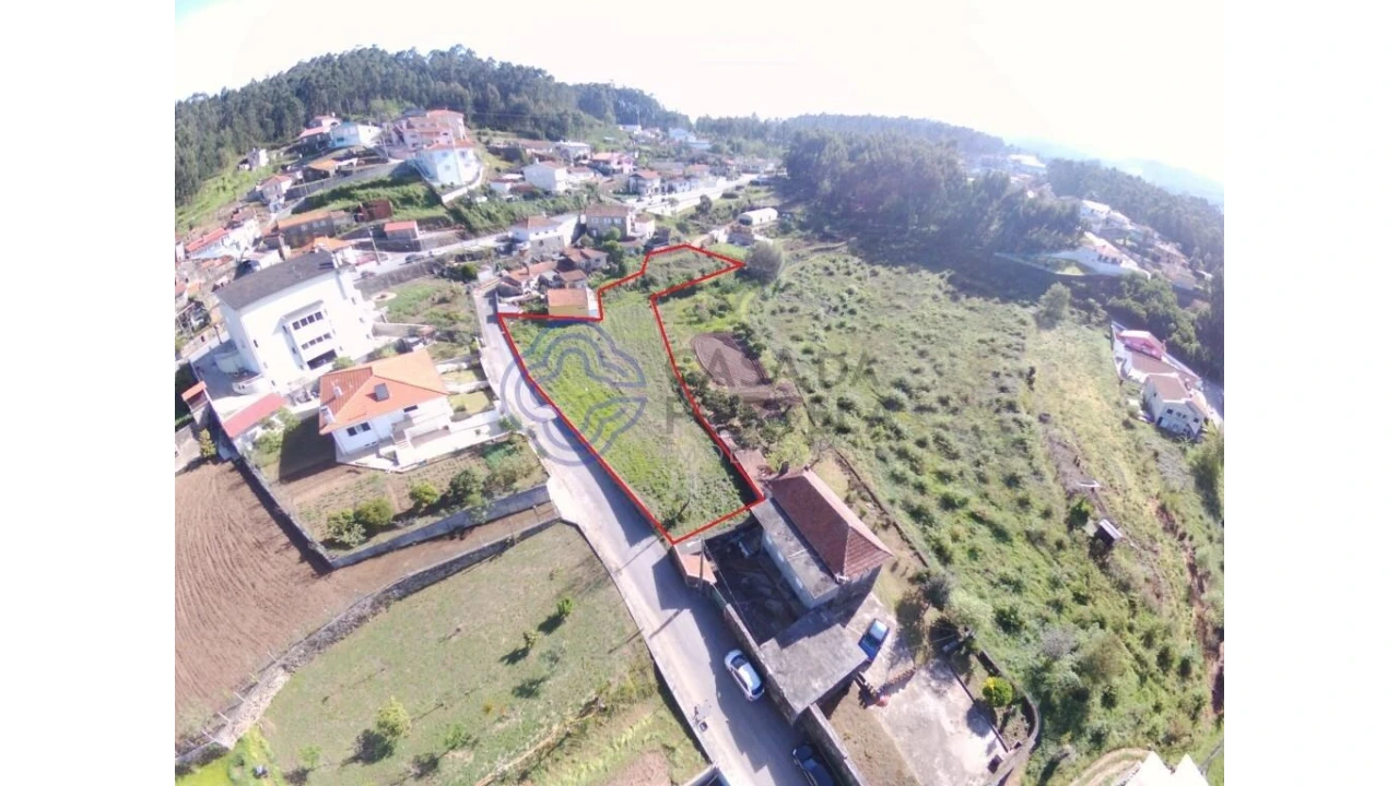 Terreno para Venda em Romariz Foto 2