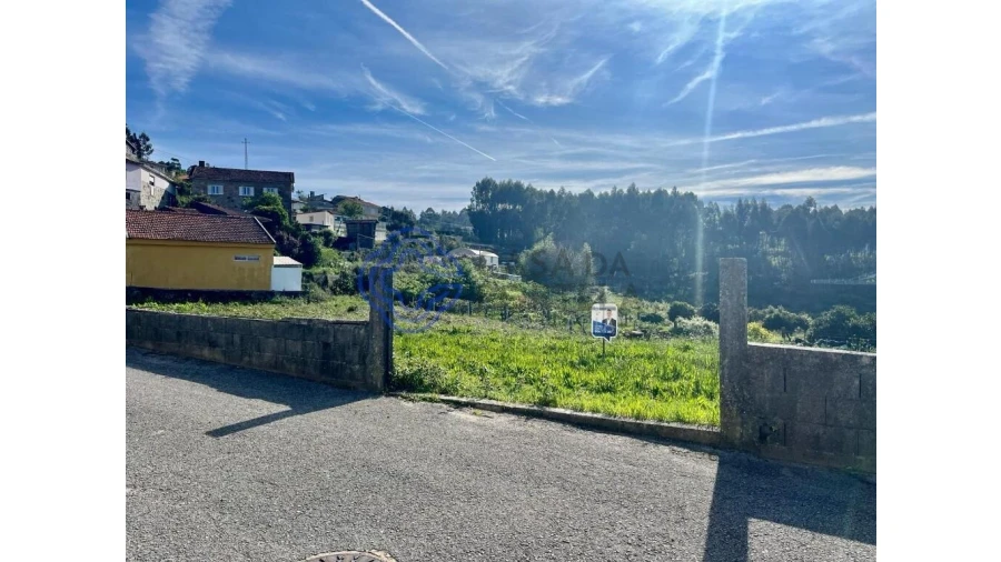 Terreno para Venda em Romariz Foto 4
