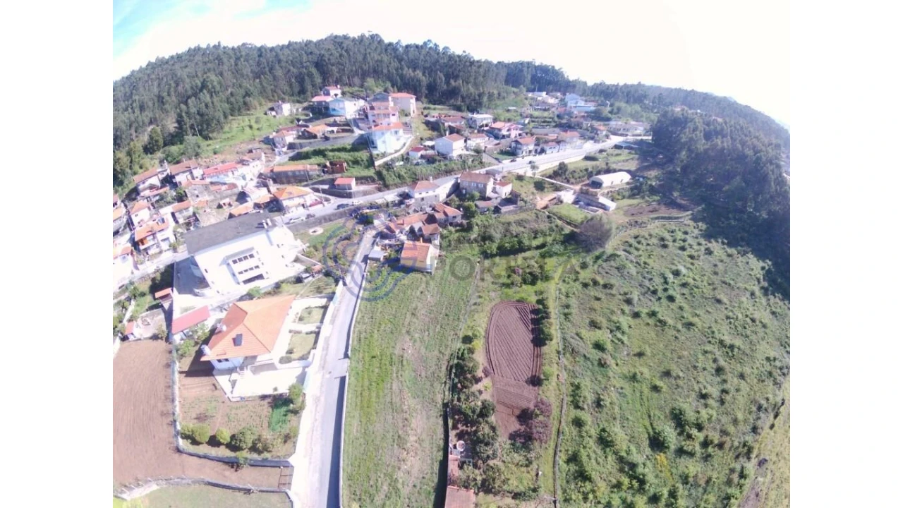 Terreno para Venda em Romariz Foto 12
