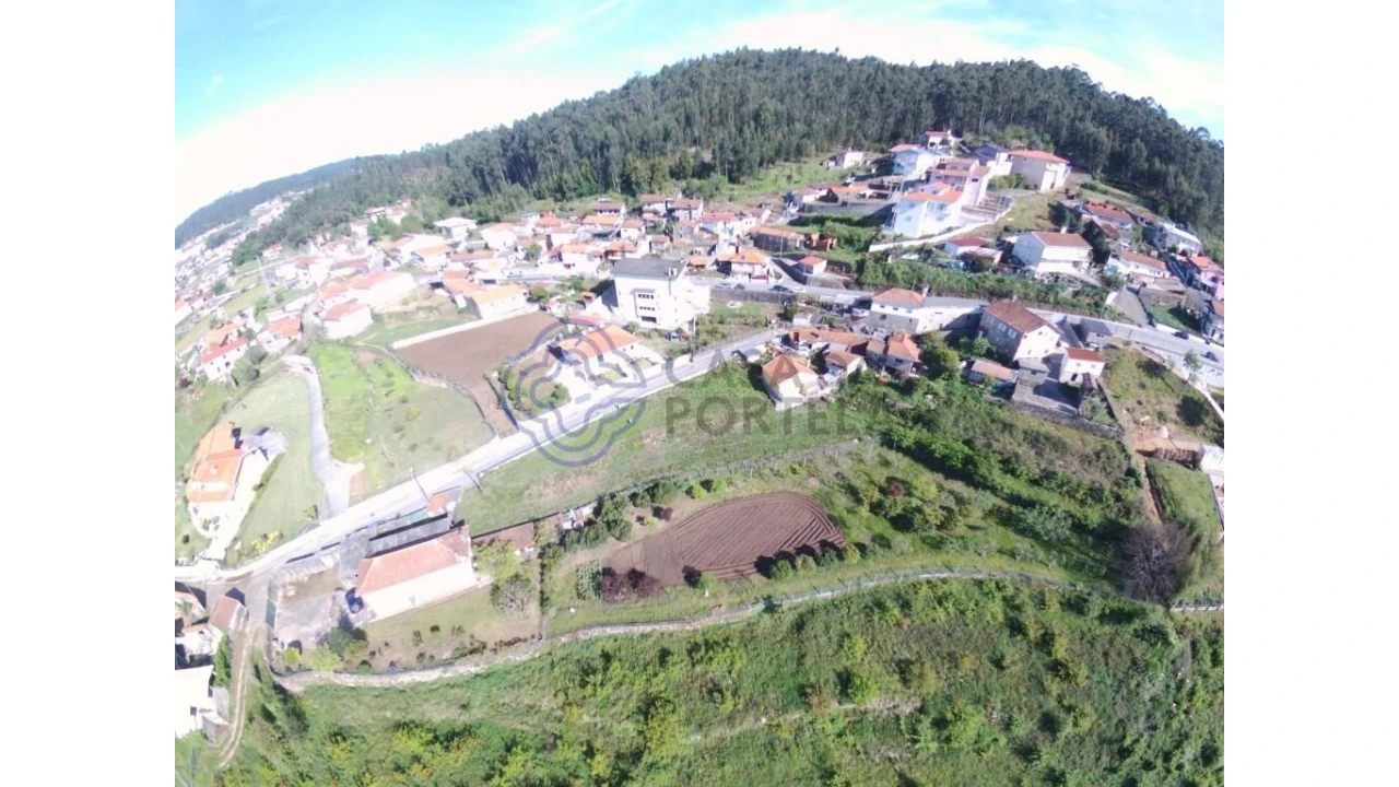 Terreno para Venda em Romariz Foto 21