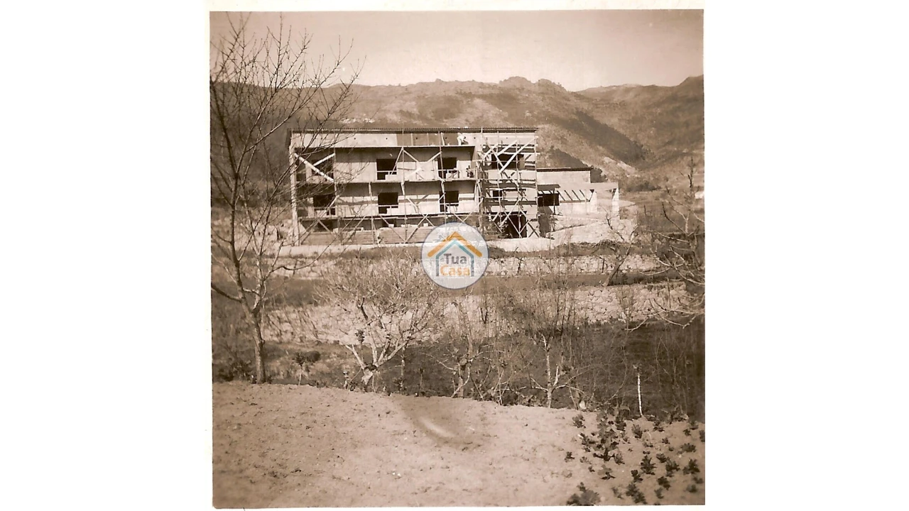 Quinta T5 para Venda em Cepões, Meijinhos e Melcões Foto 82