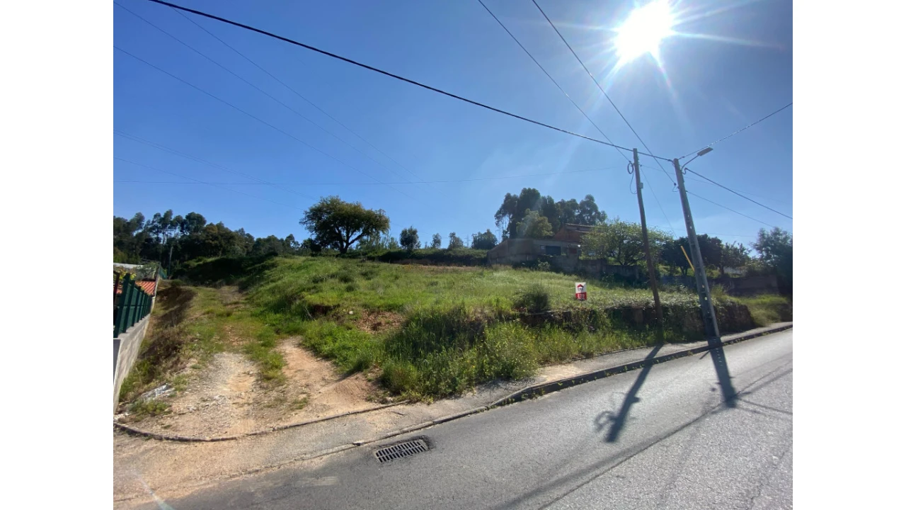 Terreno para Venda em Eiras e São Paulo de Frades Foto 1
