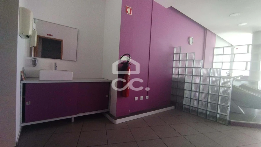 Negócio para Venda em Marinha Grande Foto 6