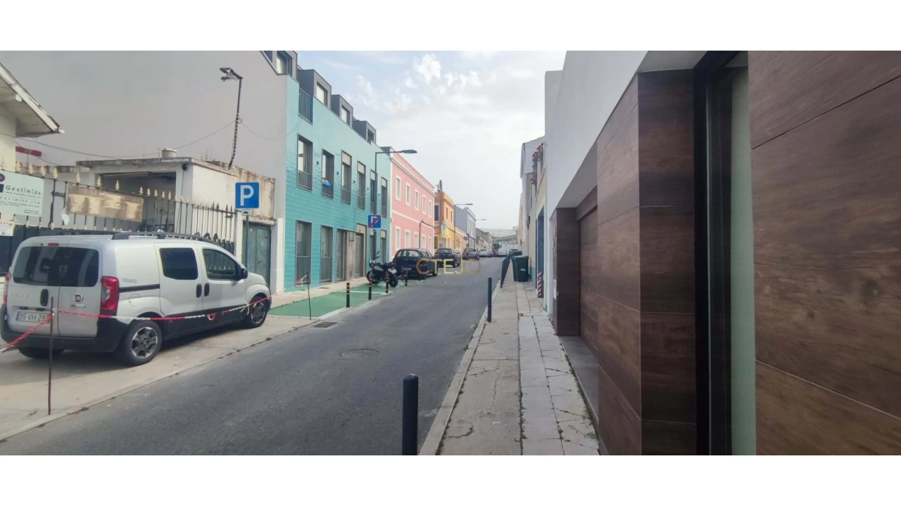 Moradia T6 para Venda em Parque das Nações Foto 5