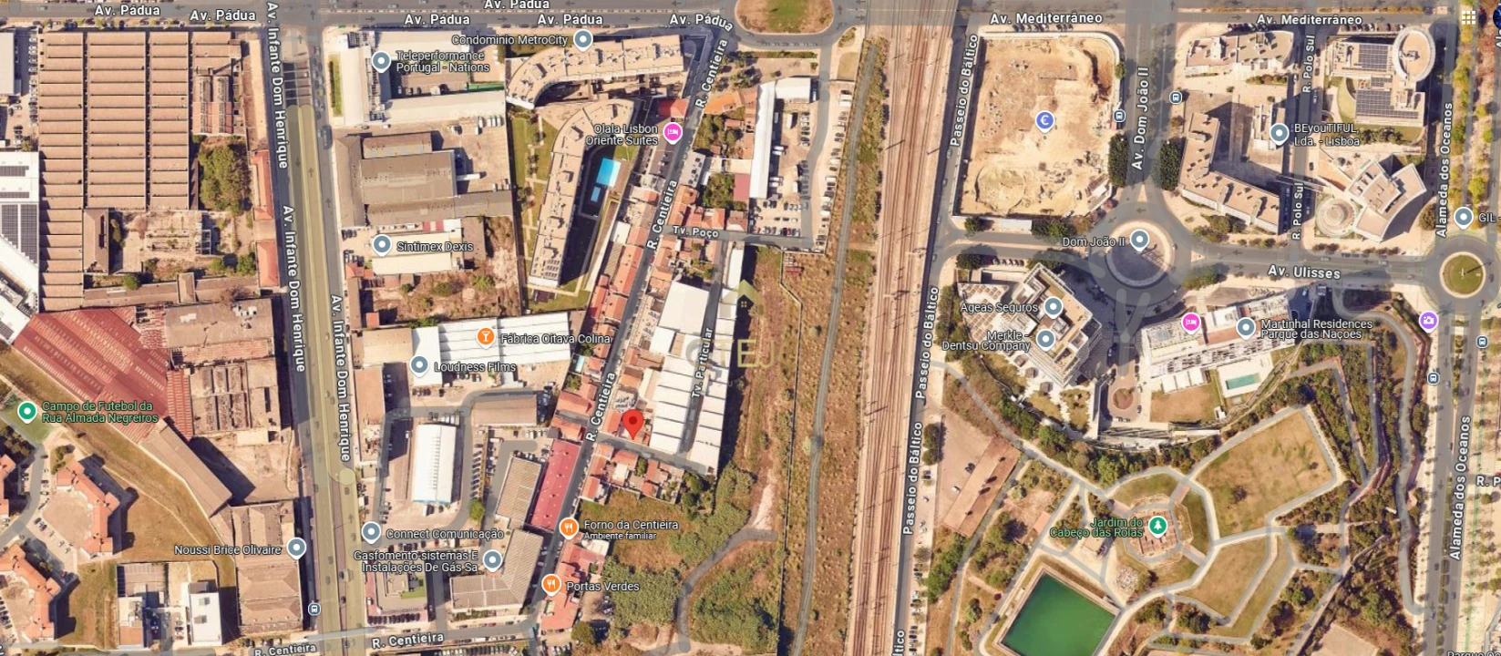 Moradia T6 para Venda em Parque das Nações Foto 3