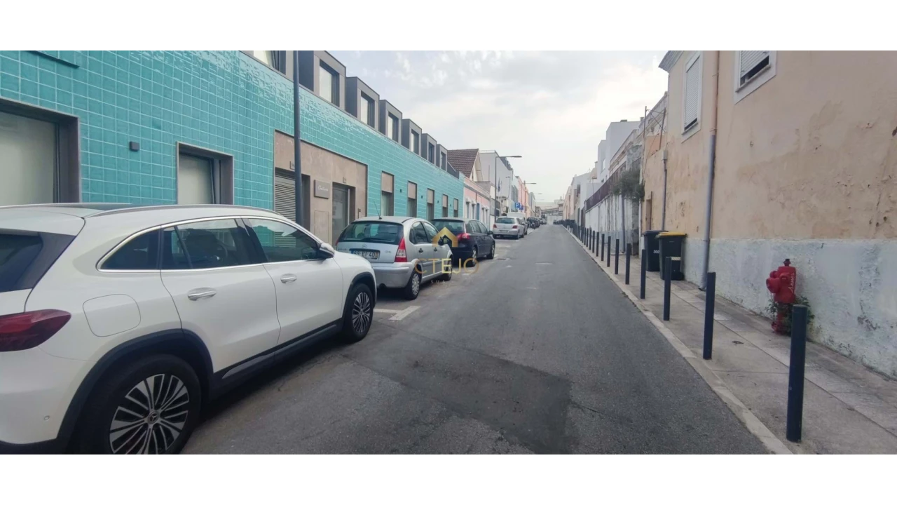 Moradia T6 para Venda em Parque das Nações Foto 7