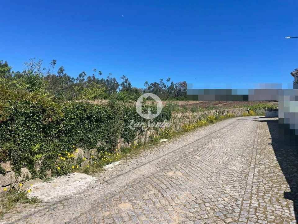 Terreno para Venda em Chorente, Góios, Courel, Pedra Furada e Gueral Foto 1