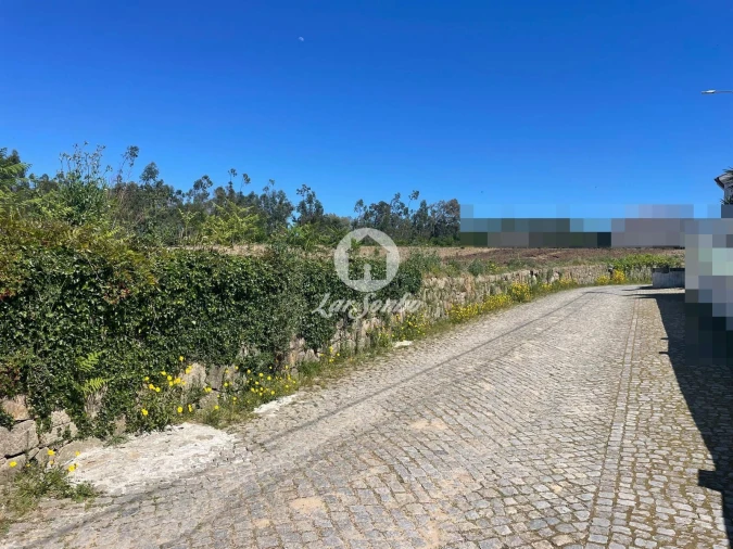 Terreno para Venda em Chorente, Góios, Courel, Pedra Furada e Gueral Foto 1