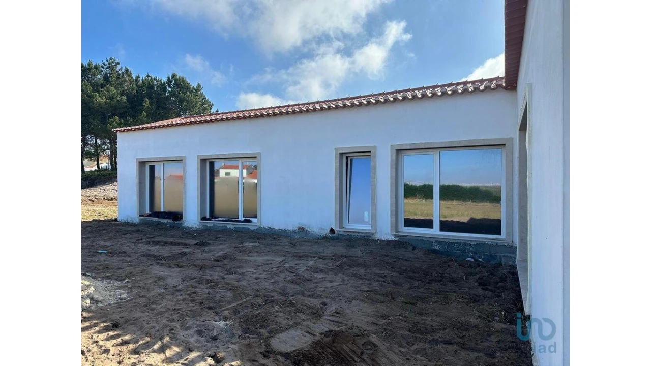 Moradia T4 para Venda em Ferrel Foto 2