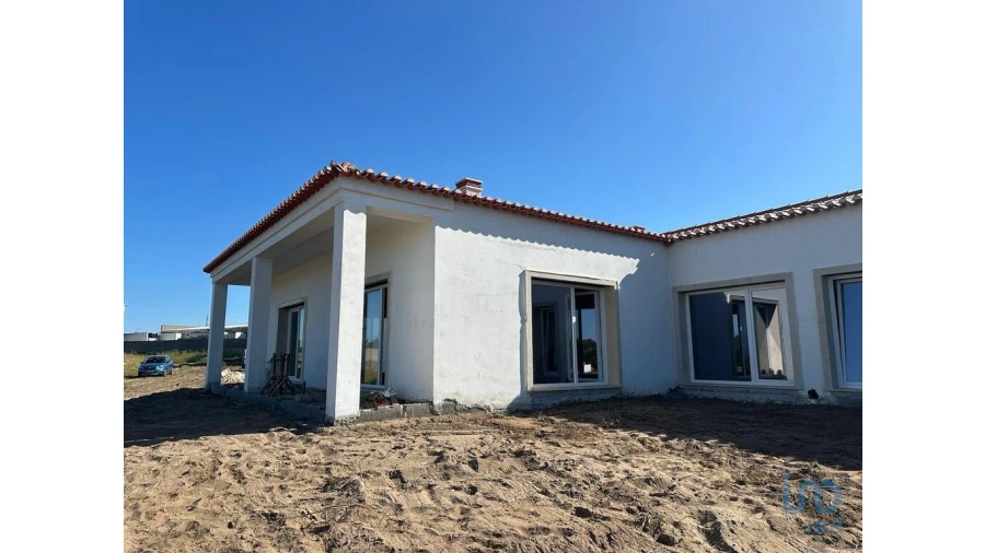 Moradia T4 para Venda em Ferrel Foto 4