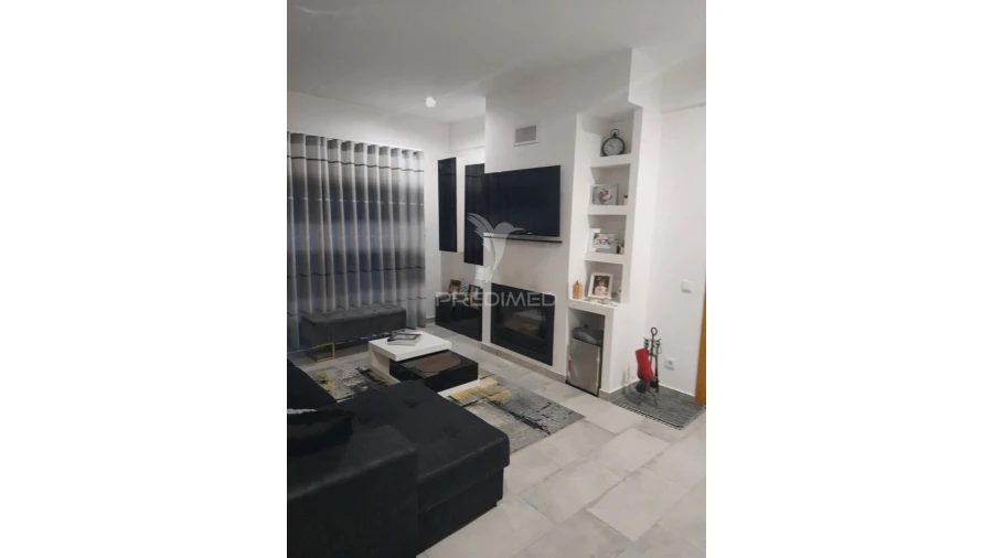 Moradia T4 para Venda em Amiais de Baixo Foto 19