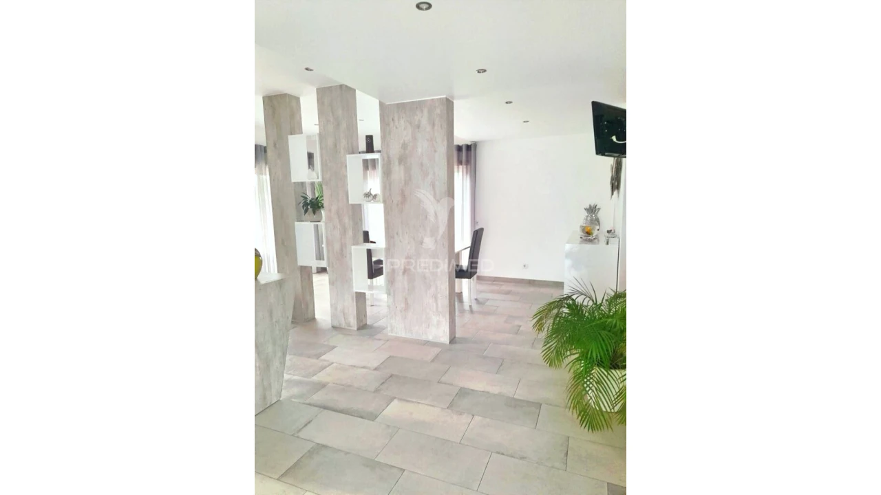 Moradia T4 para Venda em Amiais de Baixo Foto 18