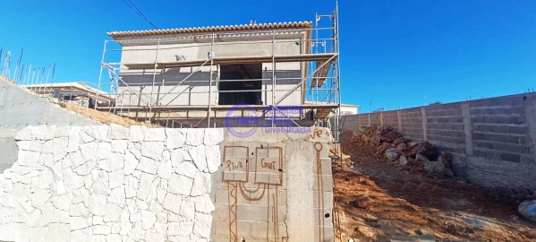 Moradia T3 para Venda em Silves