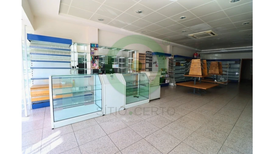 Loja para Venda em Valpaços e Sanfins Foto 9