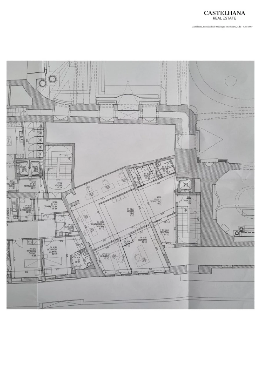 Prédio para Arrendamento em Cedofeita, Santo Ildefonso, Sé, Miragaia, São Nicolau e Vitória Planta 4