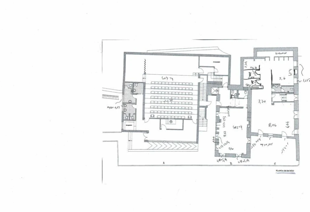 Moradia T13 para Venda em Aricera e Goujoim Foto 26