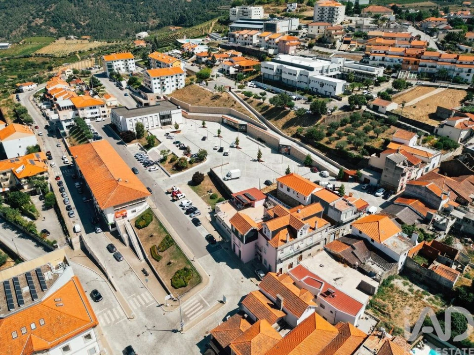 Moradia T13 para Venda em Aricera e Goujoim Foto 19