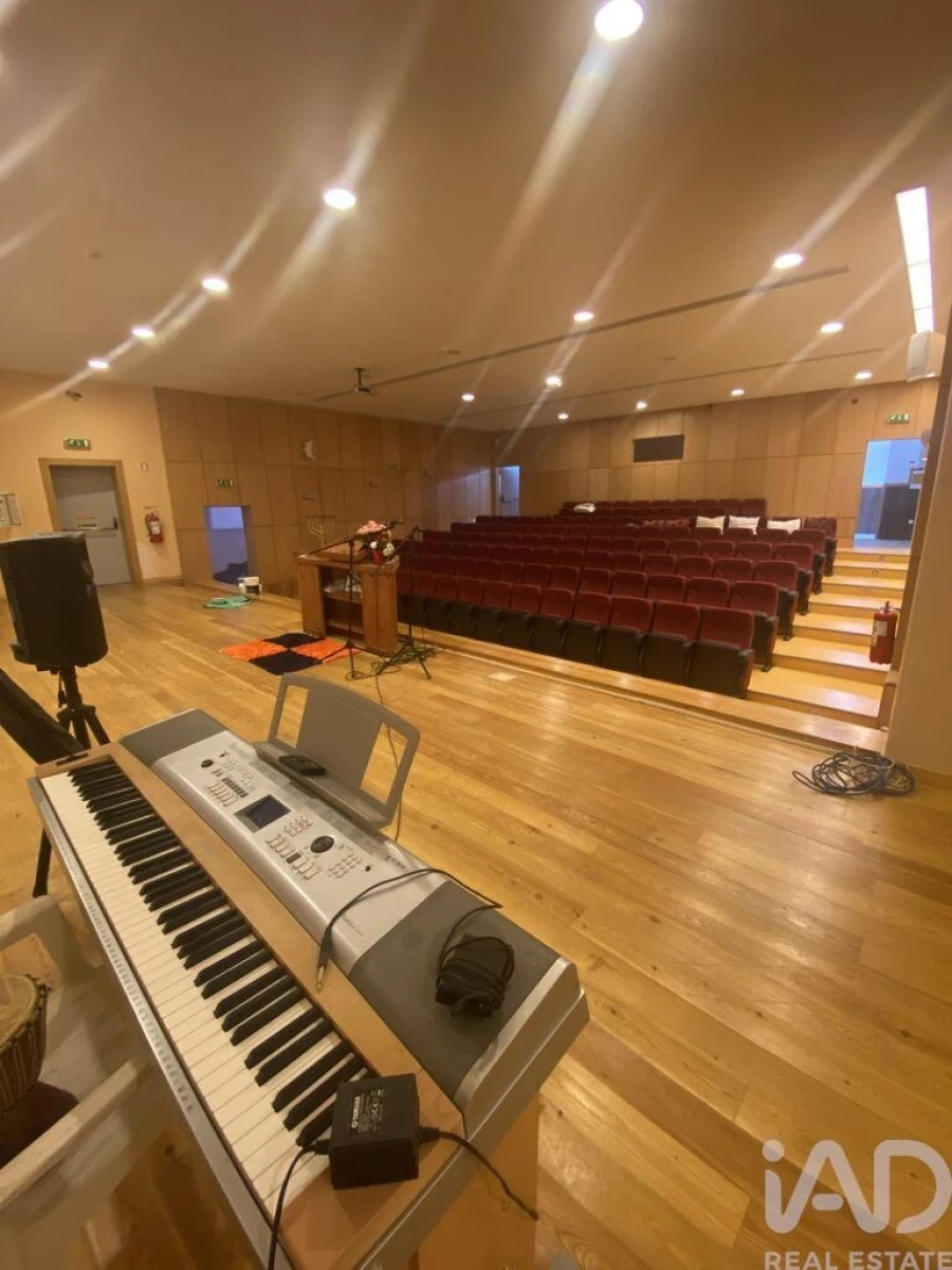 Moradia T13 para Venda em Aricera e Goujoim Foto 22