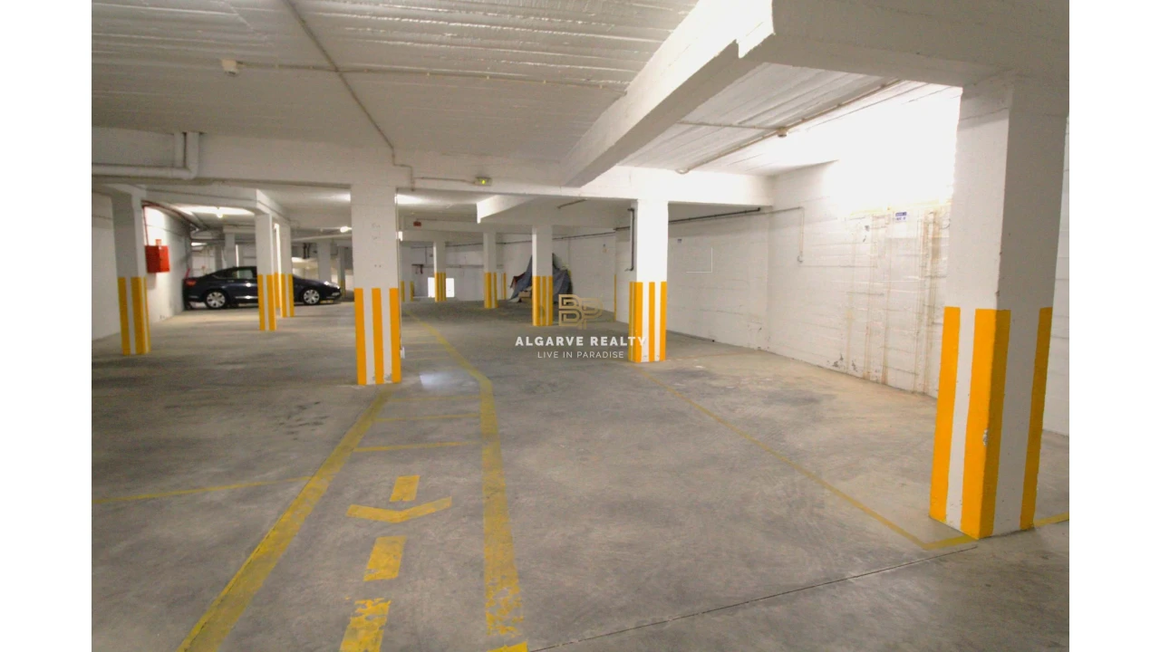 Apartamento T2 para Venda em Portimão Foto 34