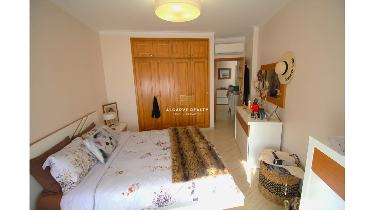 Apartamento T2 para Venda em Portimão Foto 22