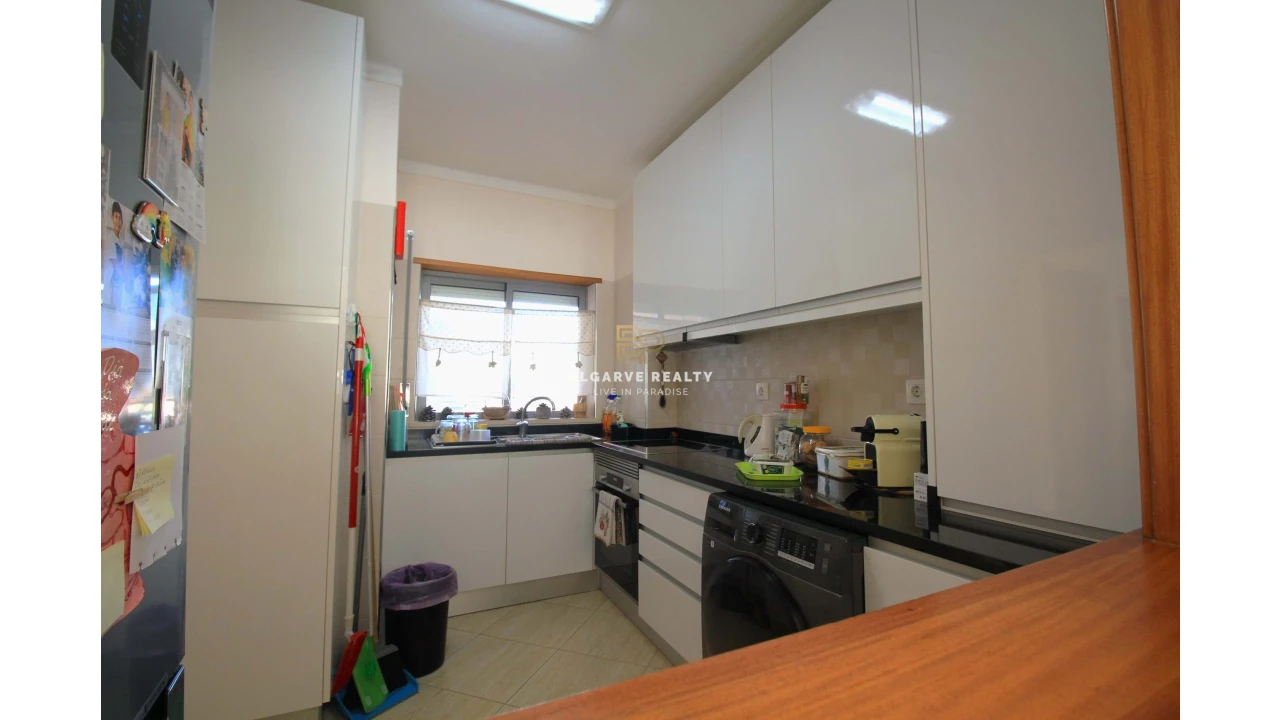 Apartamento T2 para Venda em Portimão Foto 17