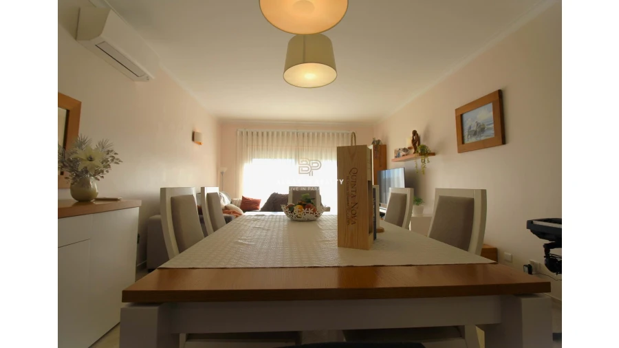 Apartamento T2 para Venda em Portimão Foto 11