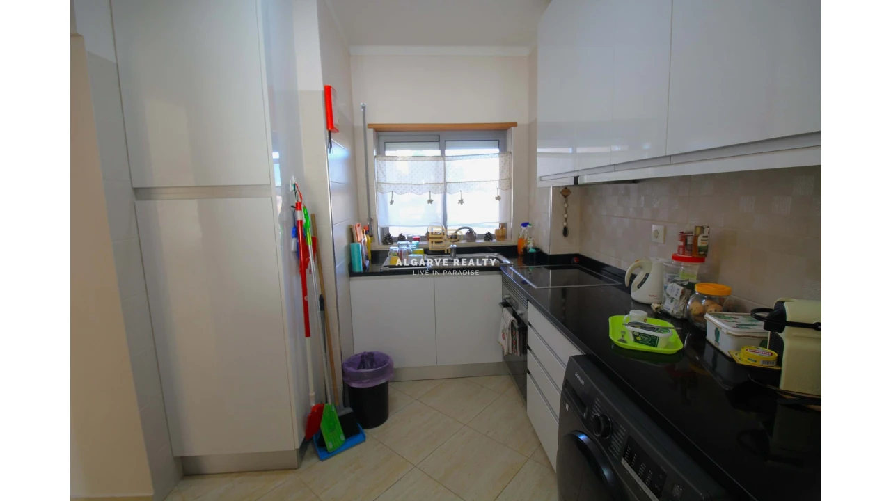 Apartamento T2 para Venda em Portimão Foto 16