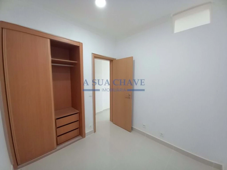 Moradia T3 para Venda em Carcavelos e Parede Foto 53