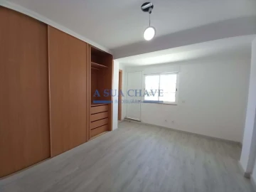 Moradia T3 para Venda em Carcavelos e Parede
