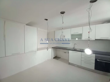 Moradia T3 para Venda em Carcavelos e Parede
