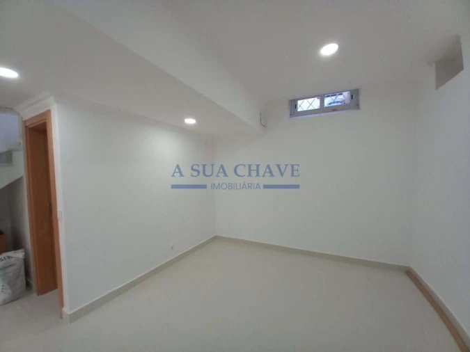 Moradia T3 para Venda em Carcavelos e Parede Foto 48