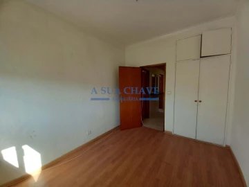 Apartamento T2 para Venda em Corroios