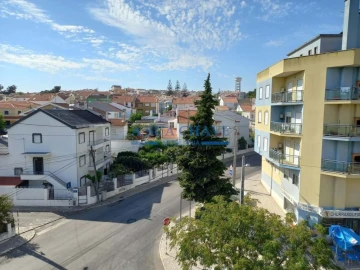 Apartamento T2 para Venda em Corroios