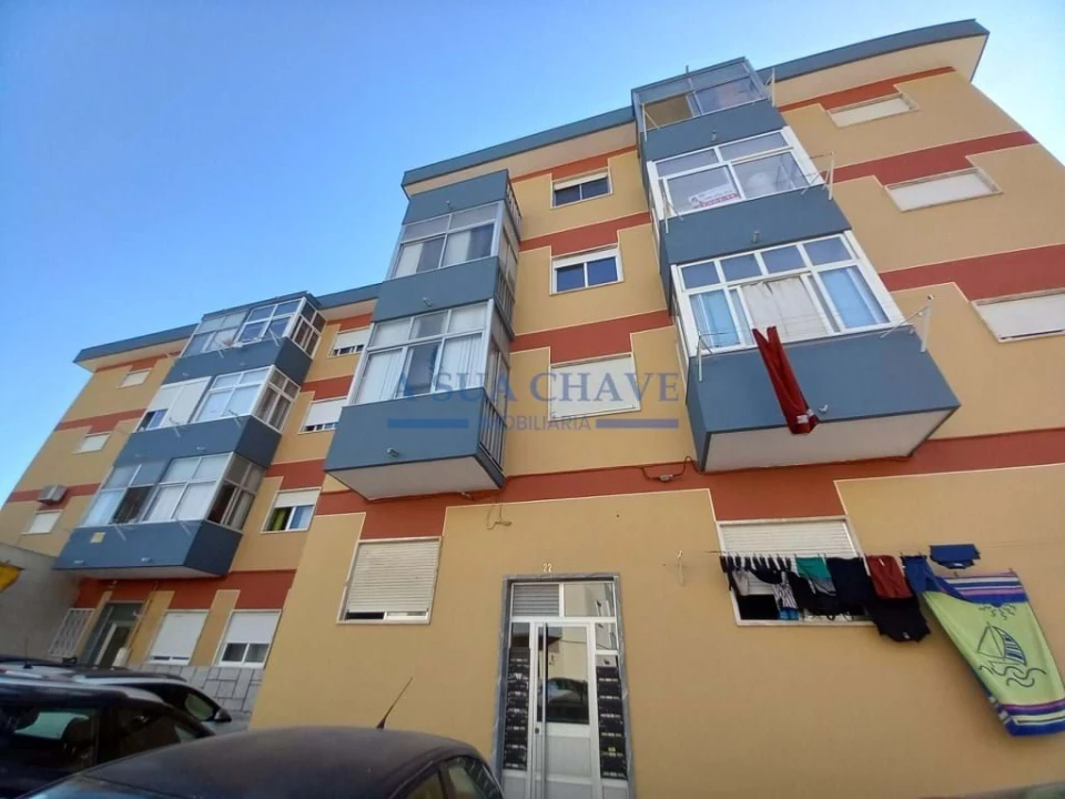 Apartamento T2 para Venda em Corroios Foto 31