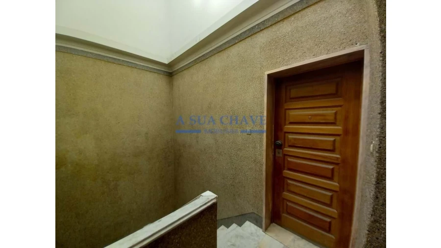 Apartamento T2 para Venda em Corroios Foto 4