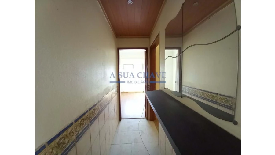 Apartamento T2 para Venda em Corroios Foto 14