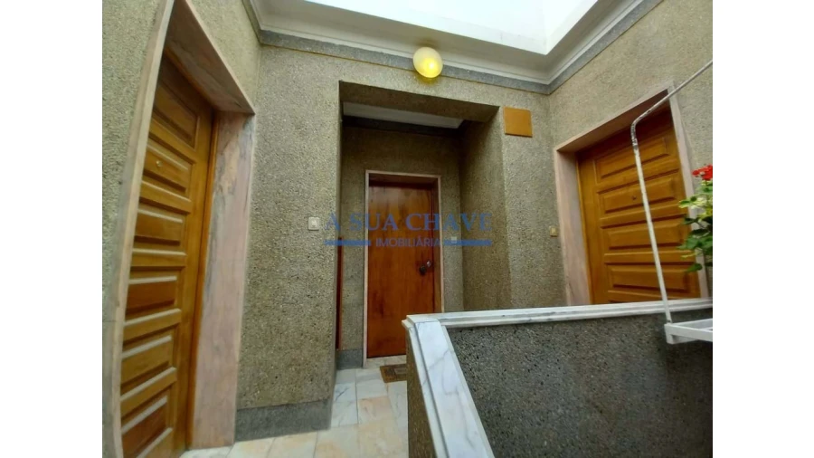 Apartamento T2 para Venda em Corroios Foto 3